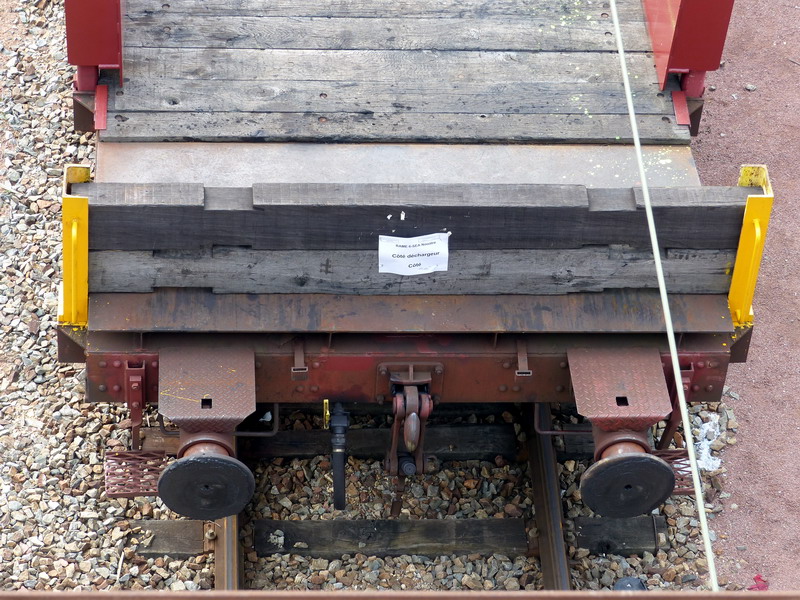 80 87 977 1 705-1 Uas S04 6 F SNCF-DJ (2015-03-09 SPDC) (3).jpg