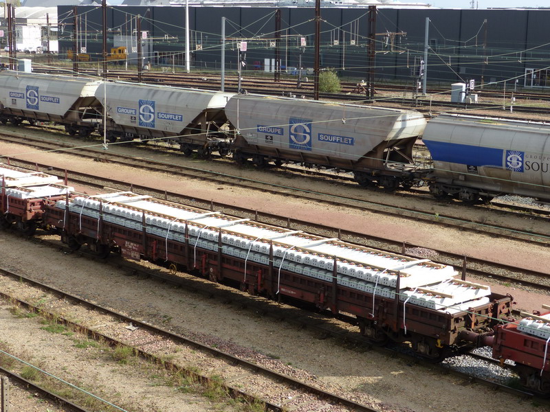 33 87 3997 740-7 Res 90 6 RIV F-SNCF (2014-10-22 SPDC) (3).jpg
