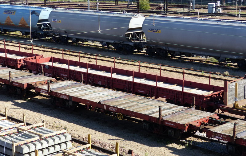 80 87 977 2 956-9 Uas S03 6 F SNCF-PN (2014-09-27 SPDC) (1).jpg