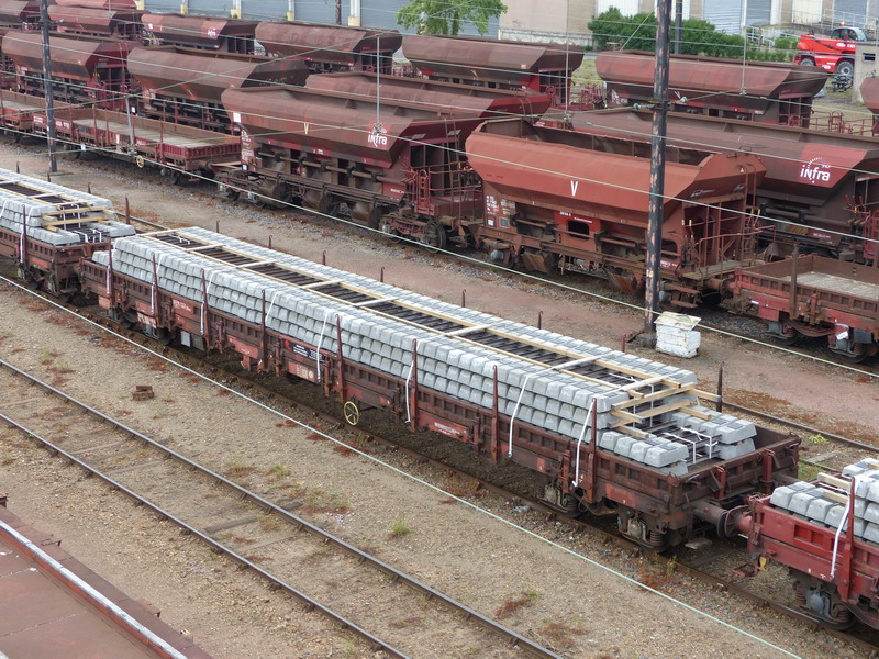 33 87 393 9 410-8 Res RIV F-ERSA (2014-04-30 St Pierre des Corps) (1).jpg