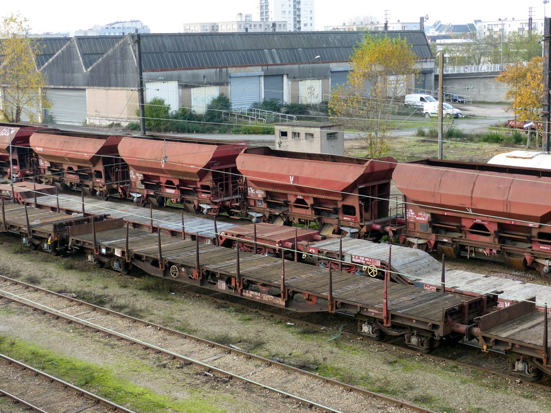 11 87 3902 729-0 Rs R80 2 RIV SNCF (2014-11-21 SPDC) (1).jpg