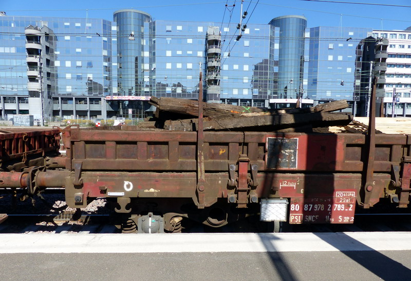 80 87 978 2 789-2 Uas S39 2 SNCF-PSL (2015-04-08 Tours) (2).jpg