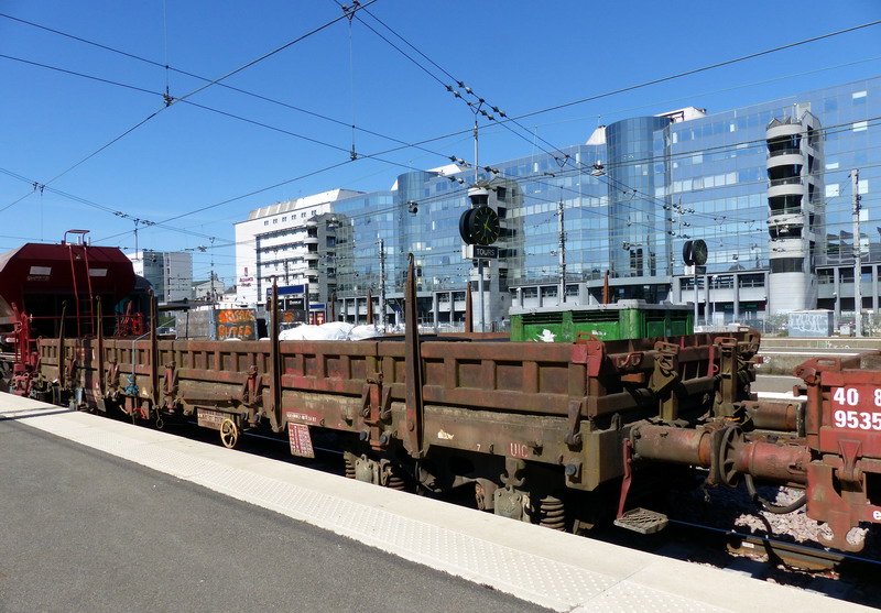 80 87 978 2 692-8 Uas S39 2 SNCF-PSL (2015-04-08 Tours) (3).jpg