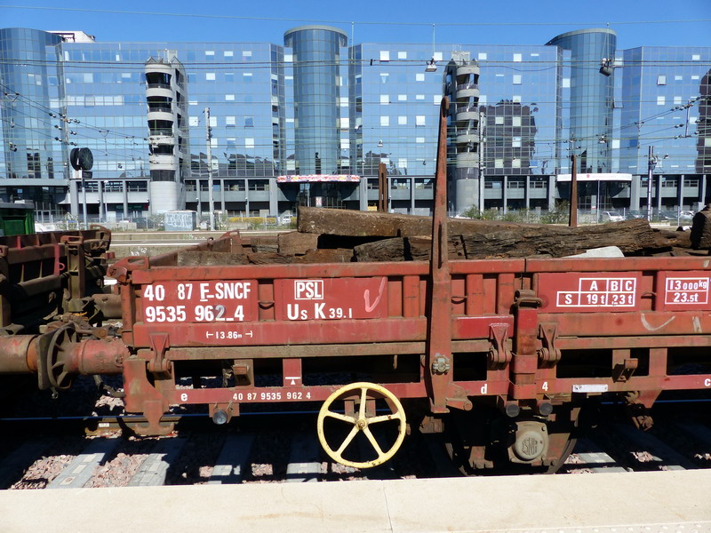 40 87 953 5 962-4 Us K39 1 F SNCF-PSL (2015-04-08 Tours) (2).jpg