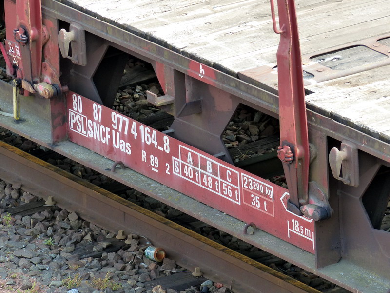 80 87 977 4 164-8 Uas R89 2 SNCF-PSL (2015-04-27 SPDC) (5).jpg