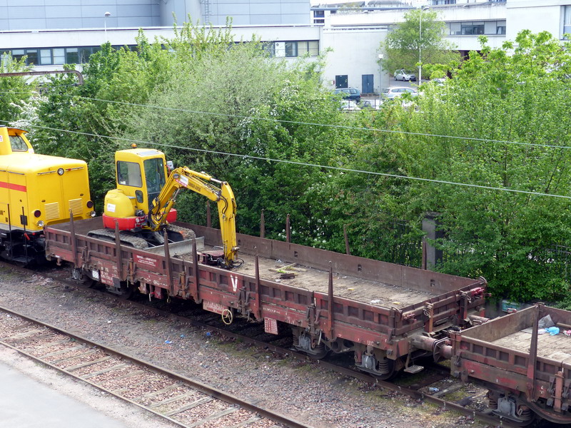 80 87 978 2 578-9 Uas S39 2 SNCF-PSL (2015-04-22 Tours) (1).jpg