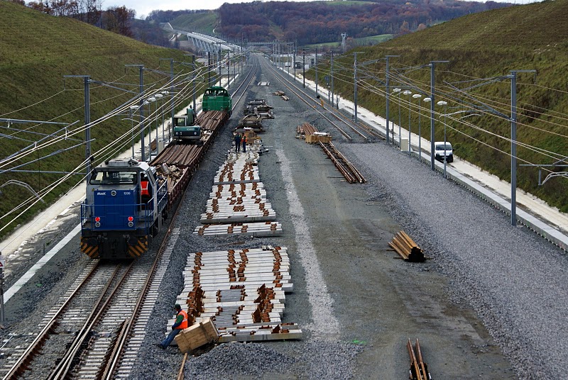 lgv-gare-2010_11_05_03[1].JPG