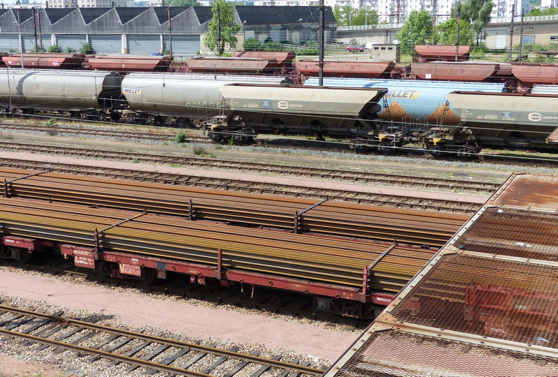 80 87 977 1 932-1 Uas S03 6 F SNCF-DJ (2015-04-27 SPDC) (1).jpg
