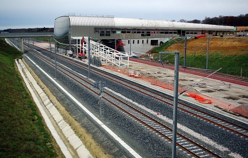 20101111je-lgv-rr-moval-gare-tgv-bft+mbd-bv+quai-vt-imgp8391retoucheauto-recadre900.jpg (317.72 Kio) Vu 4421 fois 20101111je-lgv-rr-moval-gare-tgv-bft+mbd-bv+quai-vt-imgp8391retoucheauto-recadre900.jpg