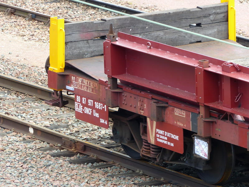 80 87 977 1 687-1 Uas S03 4 SNCF-DJ (2015-05-05 SPDC) (2).jpg
