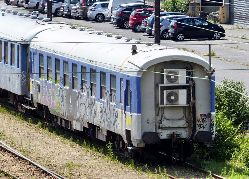 80 87 979 3 418-5 Uas H55 0 F SNCF-BD (2015-05-21 SPDC) (3).jpg