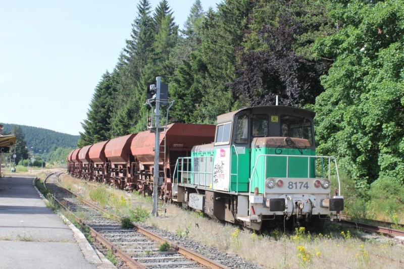 Y 8174-tremies balast-La Bastide St-Laurent-04-07-15.jpg