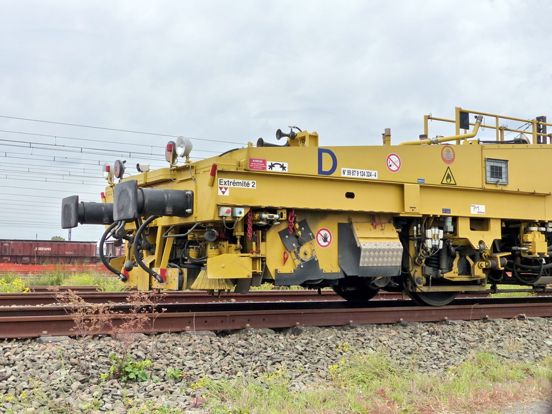 99 87 9 124 324-4 ZCA 2000 LGV (2015-10-04 Infrapôle LGV A à SPDC) SNCF-PRG (14).jpg