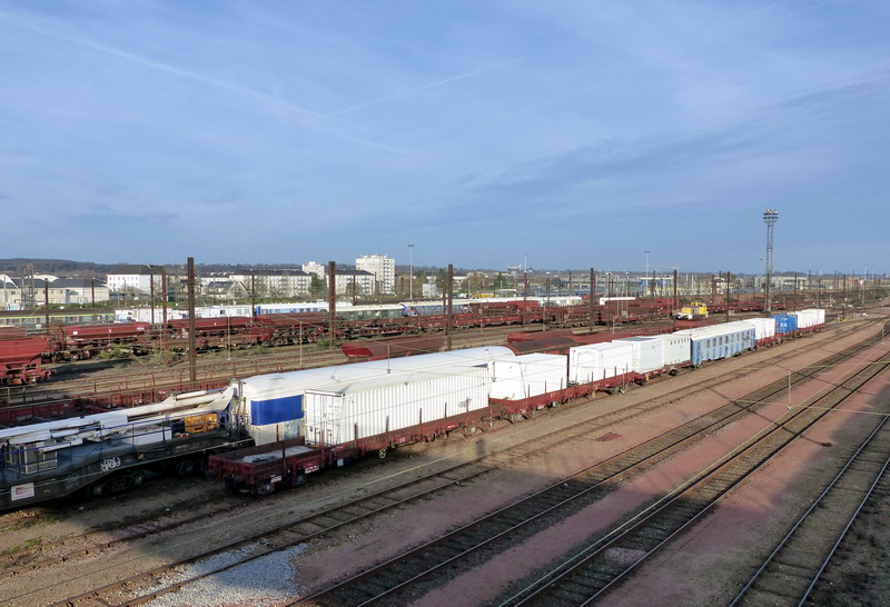 80 87 975 0 700-7 Uas R25 6 SNCF-TR (2015-12- 19 SPDC) (1).jpg
