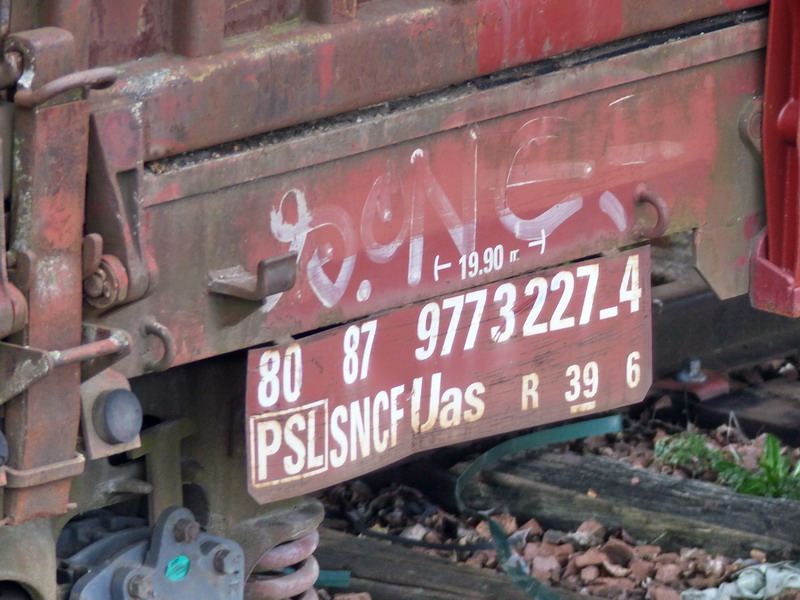 80 87 977 3 227-4 Uas R39 6 SNCF-PSL (2015-12-28 Tours) (3).jpg