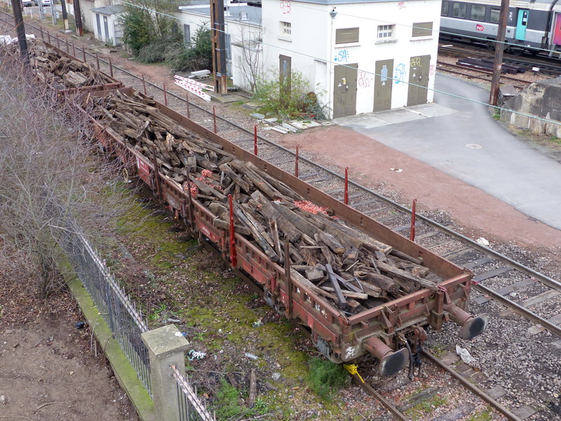 80 87 977 3 227-4 Uas R39 6 SNCF-PSL (2015-12-28 Tours) (5).jpg
