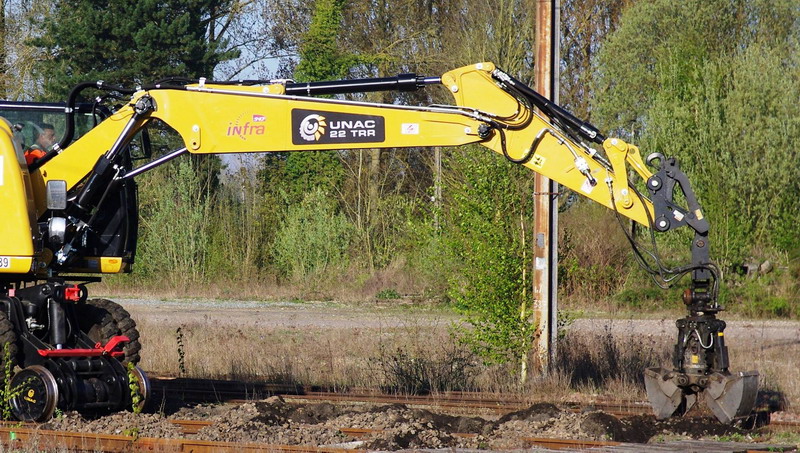 UNAC 22TRR W 089 (2015-04-22 gare de Busigny 59) SNCF (4).jpg