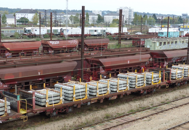 80 87 972 3 014-7 Ua R09 5 F SNCF-PSL (2014-10-24 SPDC) (1).JPG