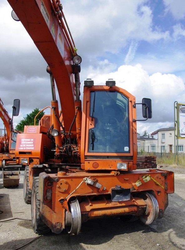 CASE 788 PRR (2016-06-27 gare de Tergnier) Colas Rail F 6200043 (9).jpg