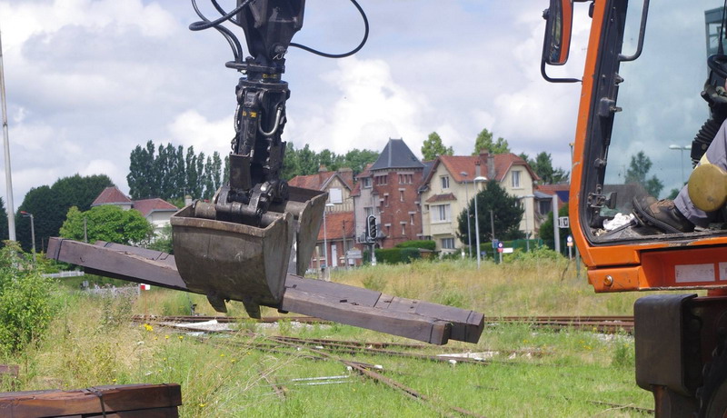 CASE 788 PRR (2016-07-04 gare de Chaulnes 80) Colas Rail F 6200043 (20).jpg