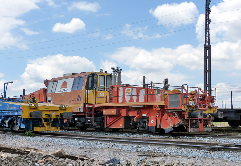 (9) 99 87 9 125 513-1 R24 LS (2016-07-24 SPDC).jpg