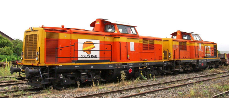 99 87 9 182 543-9 (2016-08-08 gare de Chaulnes) V211R + 182 616 V212R RA (1).jpg