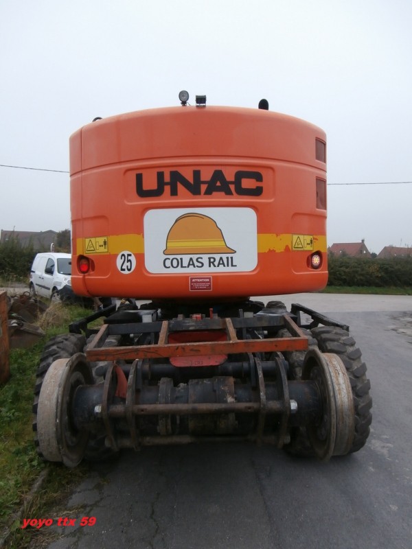 UNAC 22 TRR CATM315DLW5 M05000 Colas=31.JPG