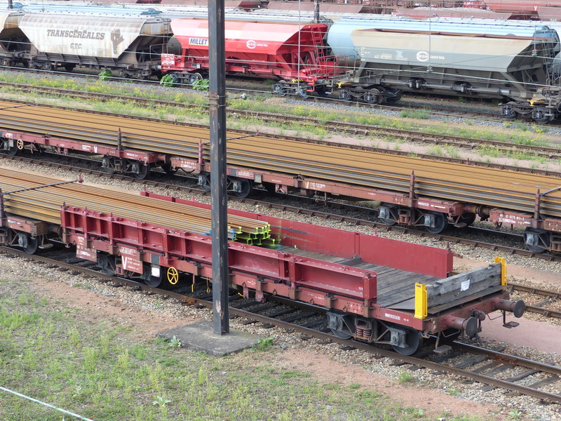 80 87 977 1 710-1 Uas S04 6 F SNCF-DJ (2015-09-25 SPDC) (1).jpg
