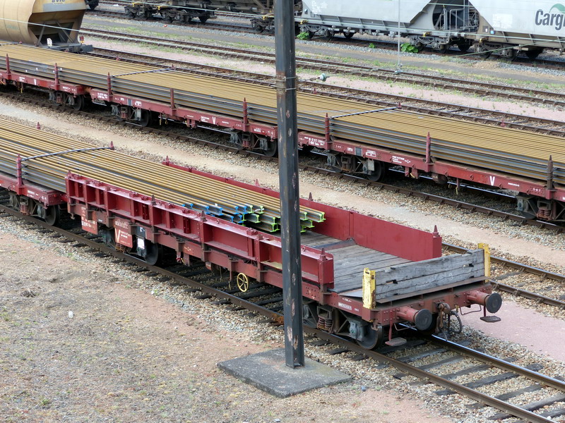 80 87 977 1 688-9 Uas S04 6 F SNCF-DJ (2015-07-25 SPDC) (4).jpg