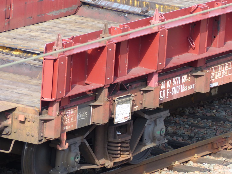 80 87 977 1 601-2 Uas S04 6 F SNCF-DJ (2015-09-19 SPDC) (2).jpg