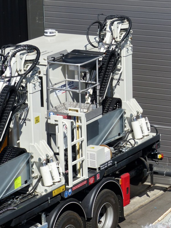 Camion A3772-A Socofer n°911 + Module nacelle (2017-04-09 SPDC) (7).jpg
