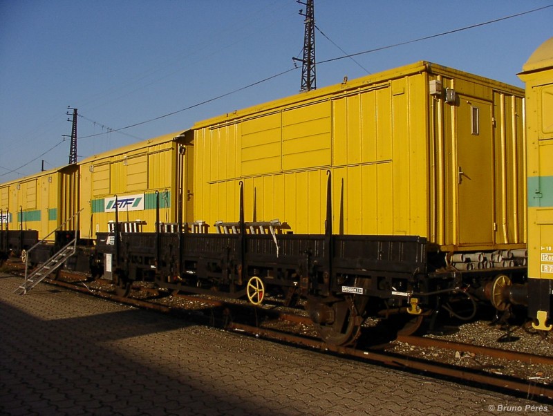 99 87 9 383 608-6 - ETF (1)-light.JPG