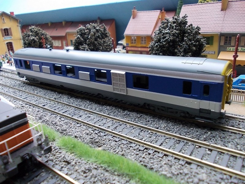 UIC TGV d.JPG
