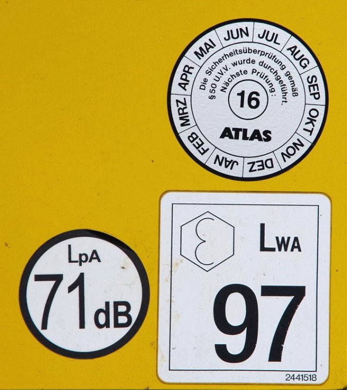 Atlas 1604 ZW (2017-09-06 gare de Henin) De Greef Paul (7).jpg