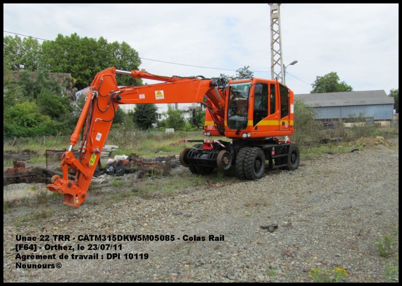 CATM315DKW5M05085 - Colas Rail.jpg