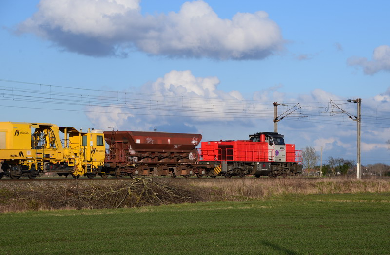 G 1206 BB 5702017 (2016-03-04 Pont-à-Vendin près de Somain) en tête 61768 + 61767.JPG