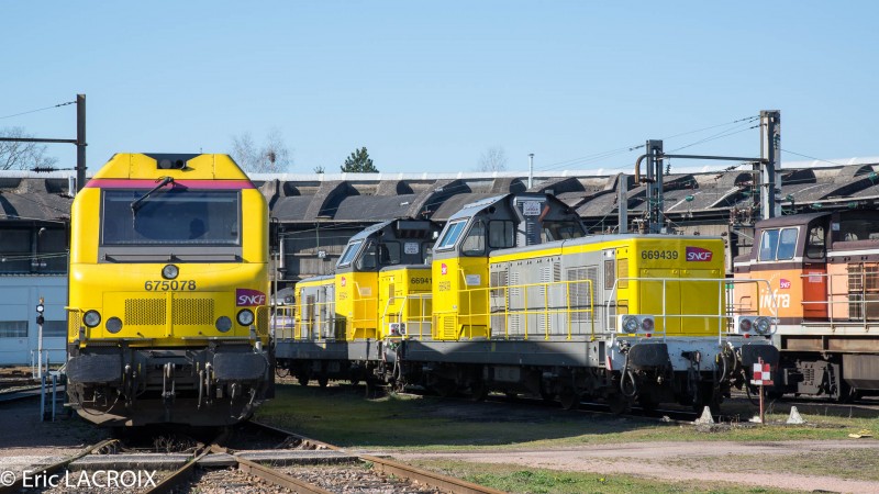 Train 2015 04 06 (30).jpg (380.62 Kio) Vu 20096 fois Train 2015 04 06 (30).jpg