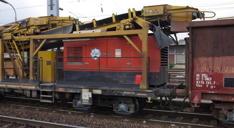 99 87 9 352 513-5 (2013-05'23 gare de Saint Quentin) TSO (2).jpg (147.88 Kio) Vu 8121 fois 99 87 9 352 513-5 (2013-05'23 gare de Saint Quentin) TSO (2).jpg
