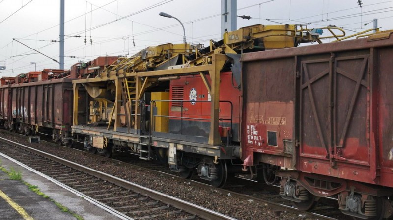99 87 9 352 513-5 (2013-05'23 gare de Saint Quentin) TSO (1).jpg (157.31 Kio) Vu 8121 fois 99 87 9 352 513-5 (2013-05'23 gare de Saint Quentin) TSO (1).jpg