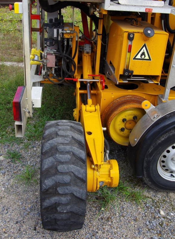4'Axe 09.083.3505  TR 160 - 2011 (2017-08-31 gare de Tergnier ) BS 797 WX - DPA 11028  (14).jpg