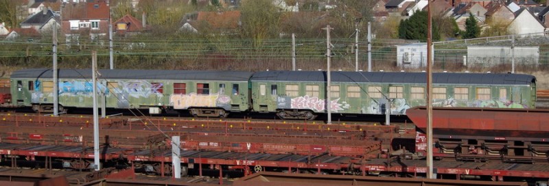 80 87 979 3 059-7 Uas H55 0 F F SNCF-MN (2018-03-11 Tergnier) (1).jpg