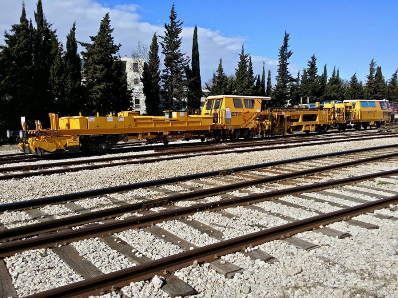 99 87 9 422 502-4 (2015-12-17 Marignane).jpg (288.15 Kio) Vu 2821 fois 99 87 9 422 502-4 (2015-12-17 Marignane).jpg