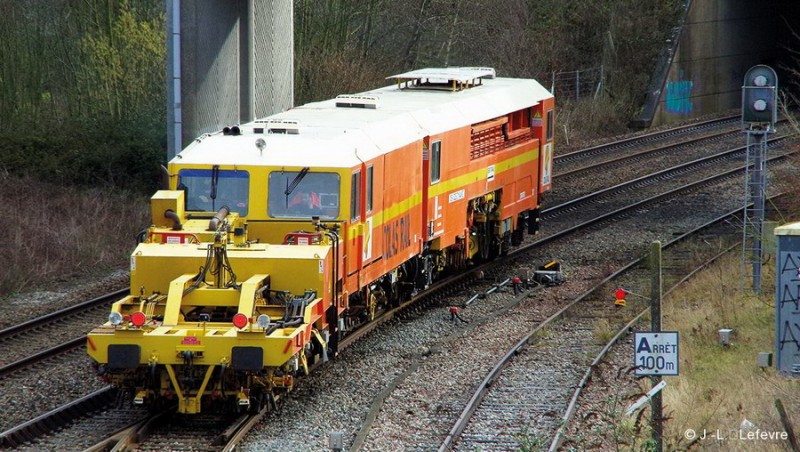 11-RVB-IMG5-Bourreuse-Colas-Rail-109-32S-Dynamic-Chaulnes.jpg (220.41 Kio) Vu 2186 fois 11-RVB-IMG5-Bourreuse-Colas-Rail-109-32S-Dynamic-Chaulnes.jpg